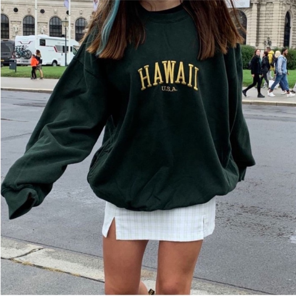Brandy Melville | John Galt | Hawaii |  Crew Neck | Sweatshirt